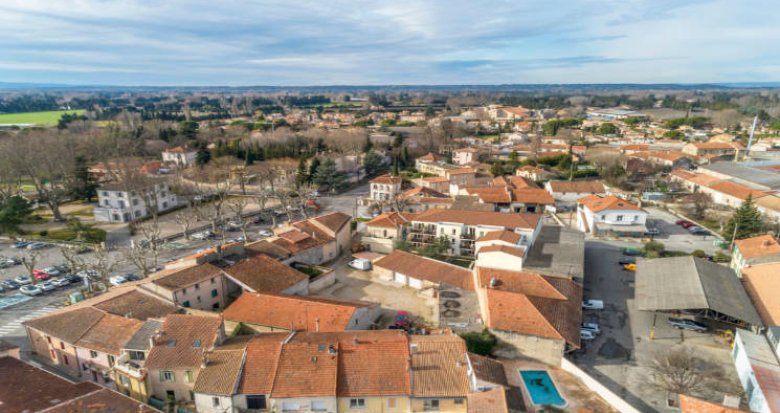 Achat / Vente programme immobilier neuf Cabannes hyper centre du village (13440) - Réf. 5990